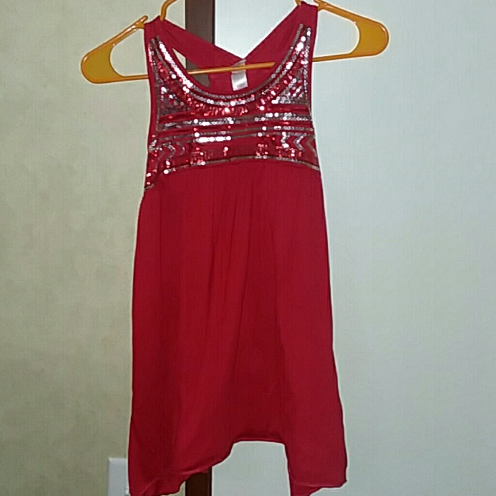Red tank shiney
